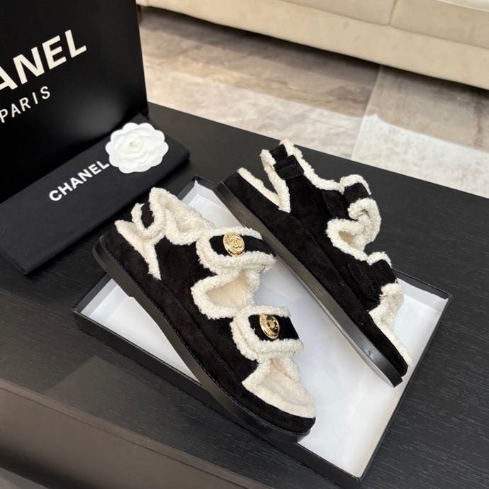 Сандалии женские фото 4