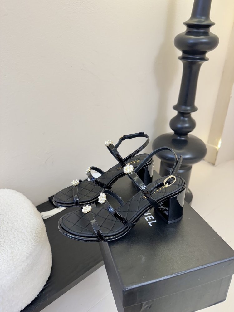 Сандалии женские фото 5