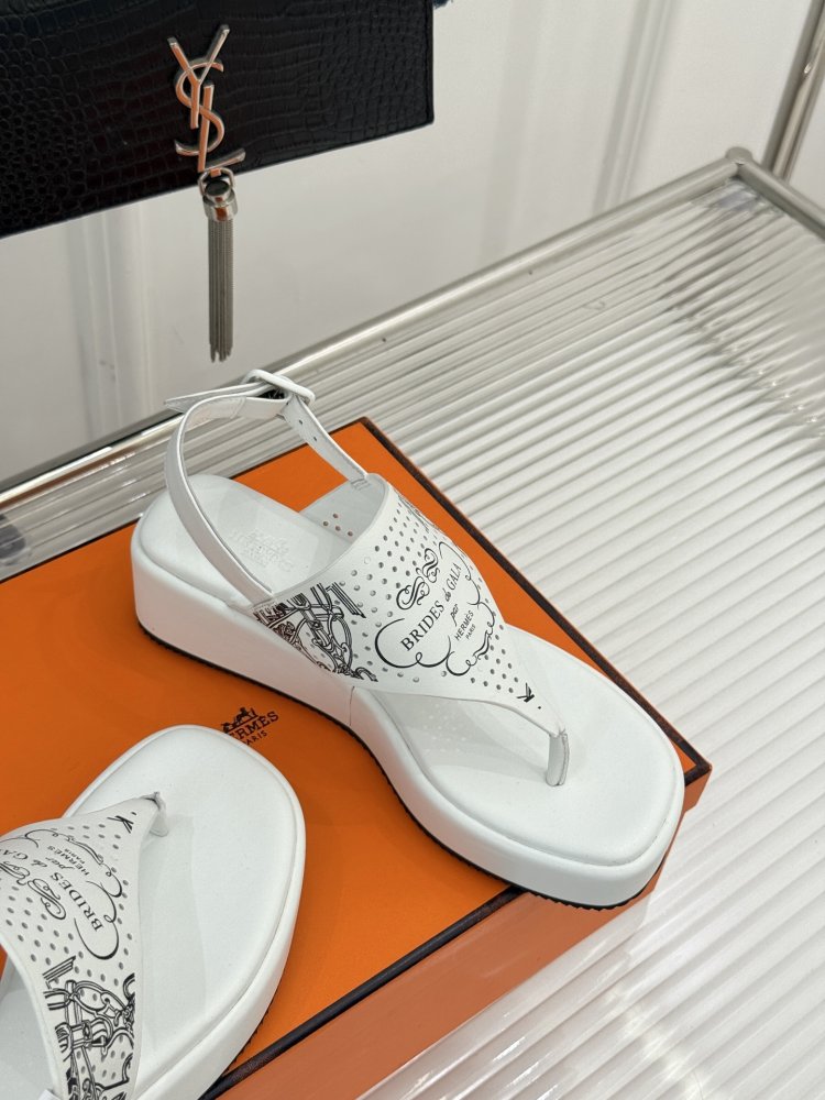 Сандалии женские фото 5