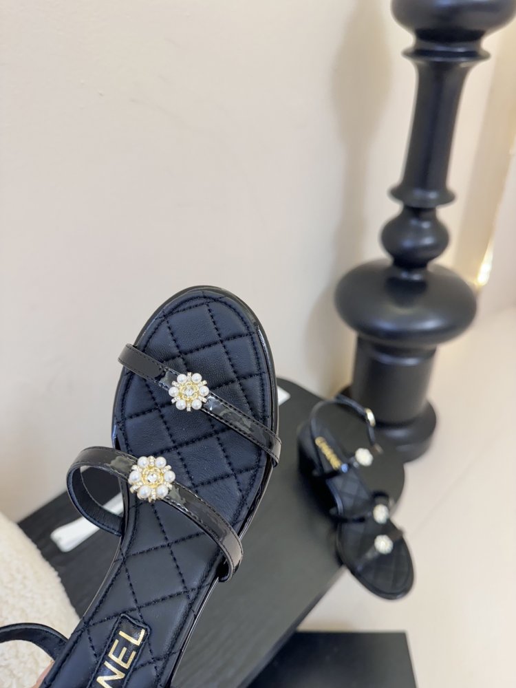 Сандалии женские фото 6