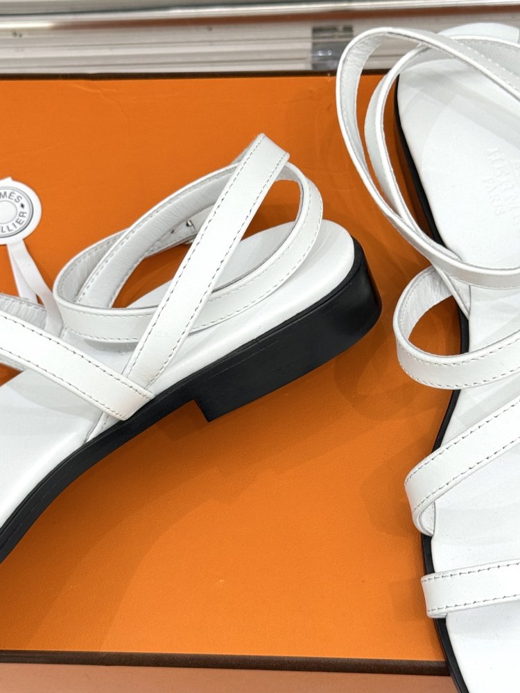 Сандалии женские фото 6