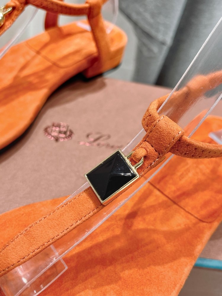 Сандалии женские фото 6