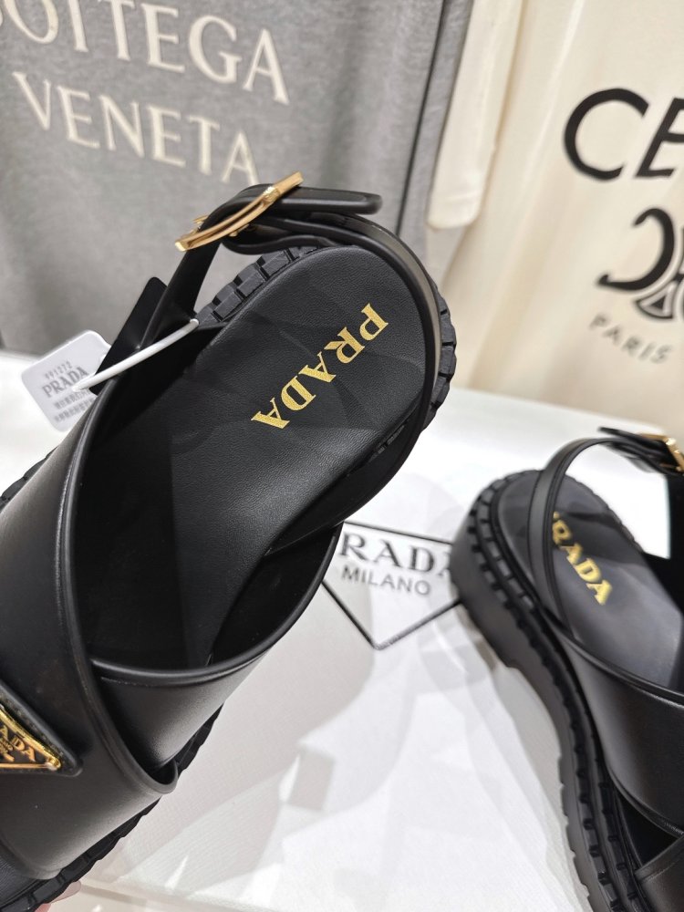 Сандалі жіночі фото 6