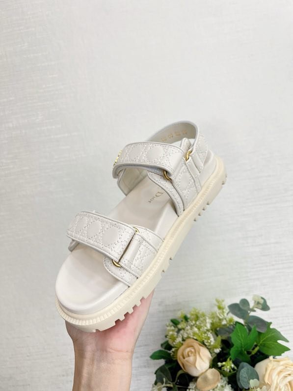 Сандалии женские фото 6