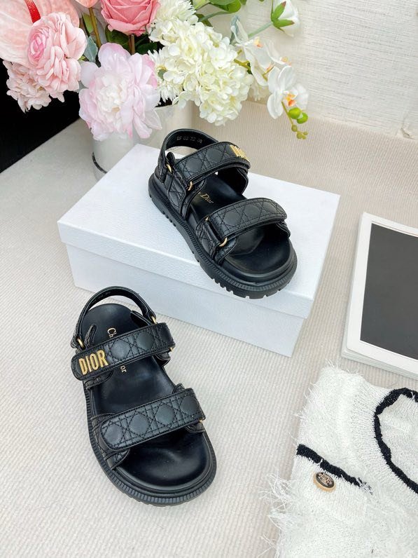 Сандалии женские фото 6