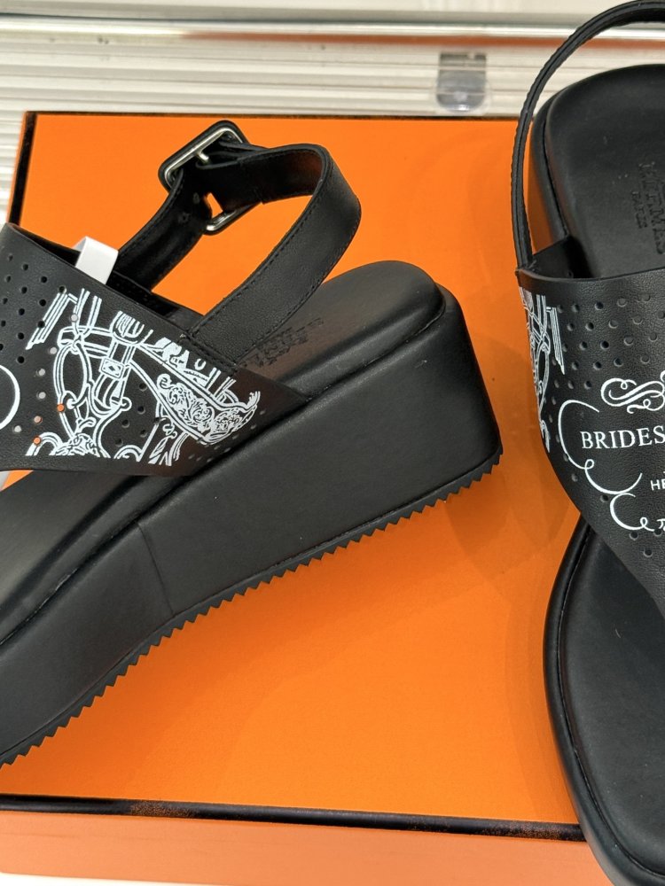 Сандалии женские фото 6