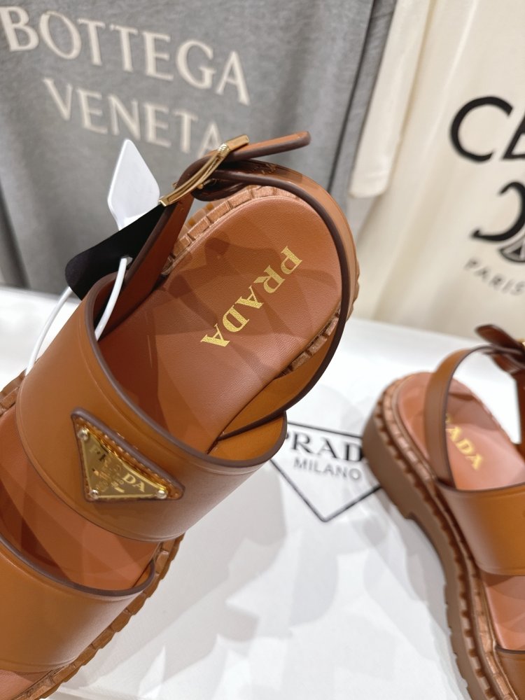 Сандалі жіночі фото 7