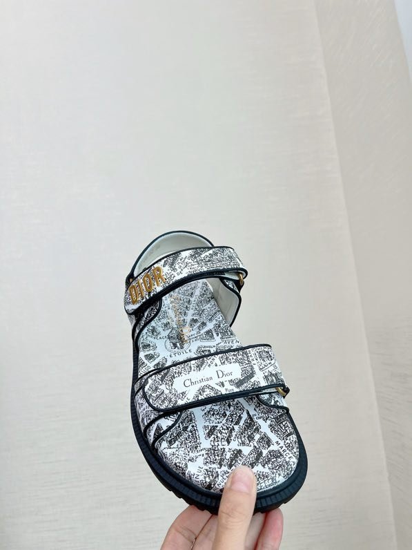 Сандалии женские фото 7