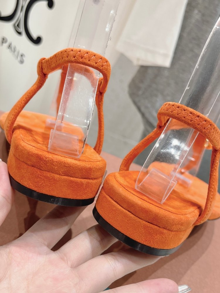 Сандалии женские фото 8