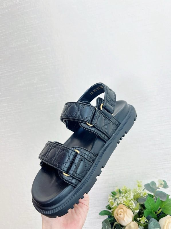 Сандалии женские фото 8