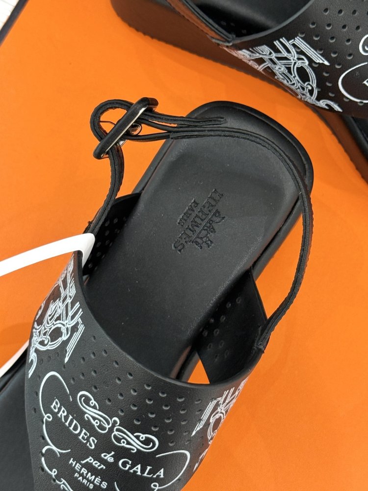 Сандалии женские фото 8