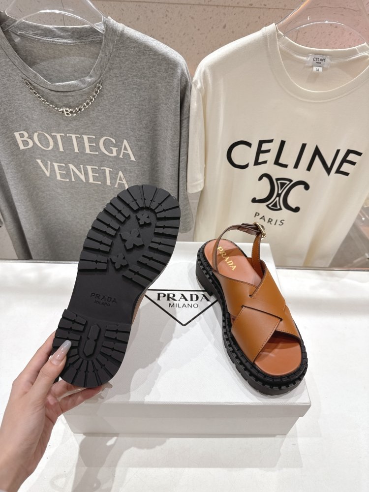 Сандалии женские фото 9