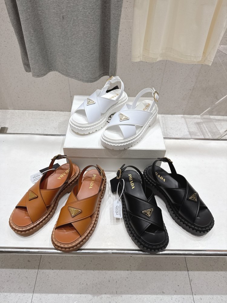 Сандалі жіночі фото 9