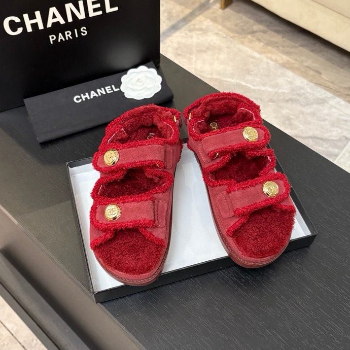 Сандалии женские фото 9