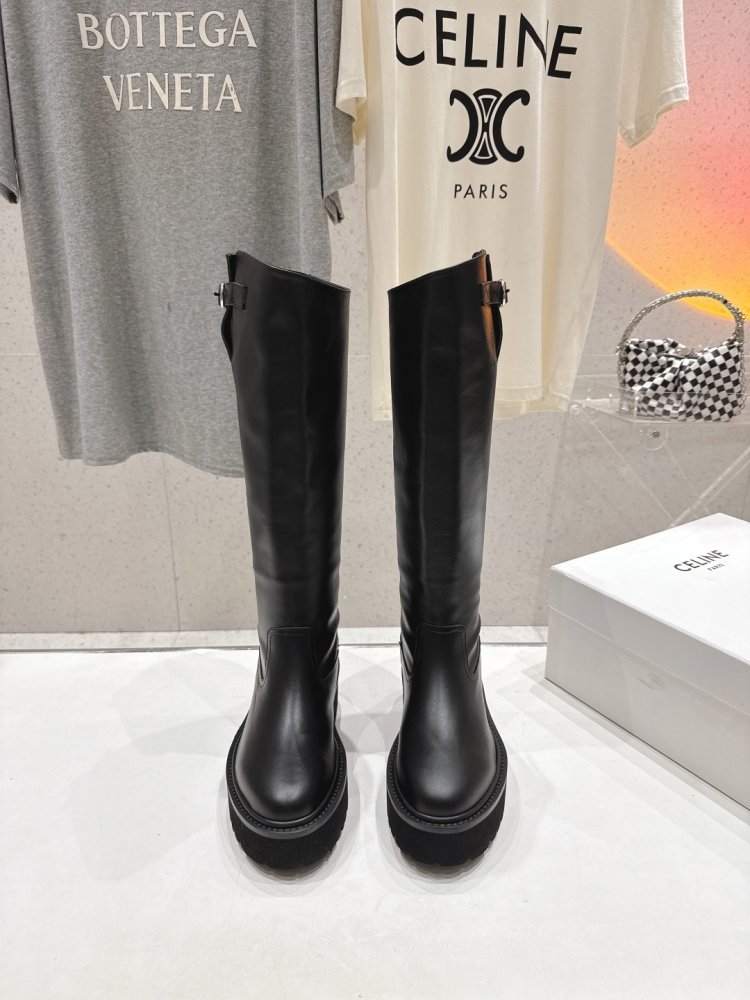 Чоботи до середини гомілки в британському стилі