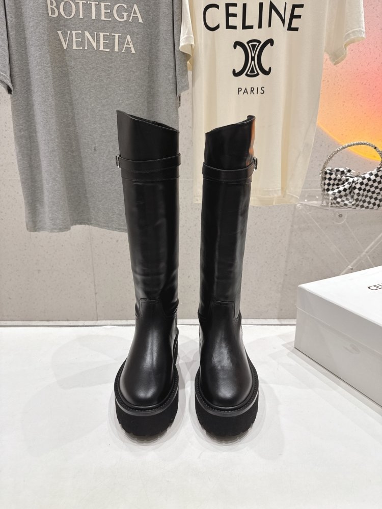 Чоботи до середини гомілки в британському стилі