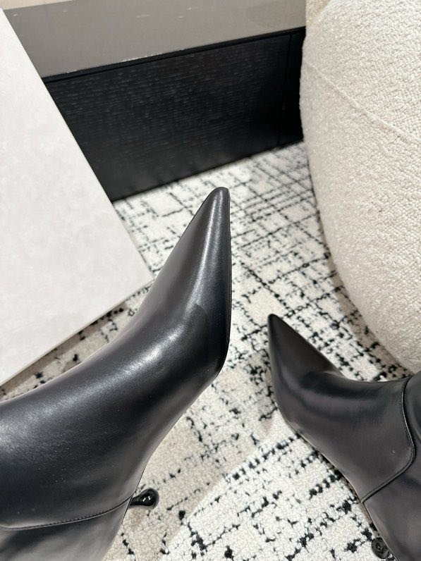 Чоботи шкіряні на підборах 5 см фото 8