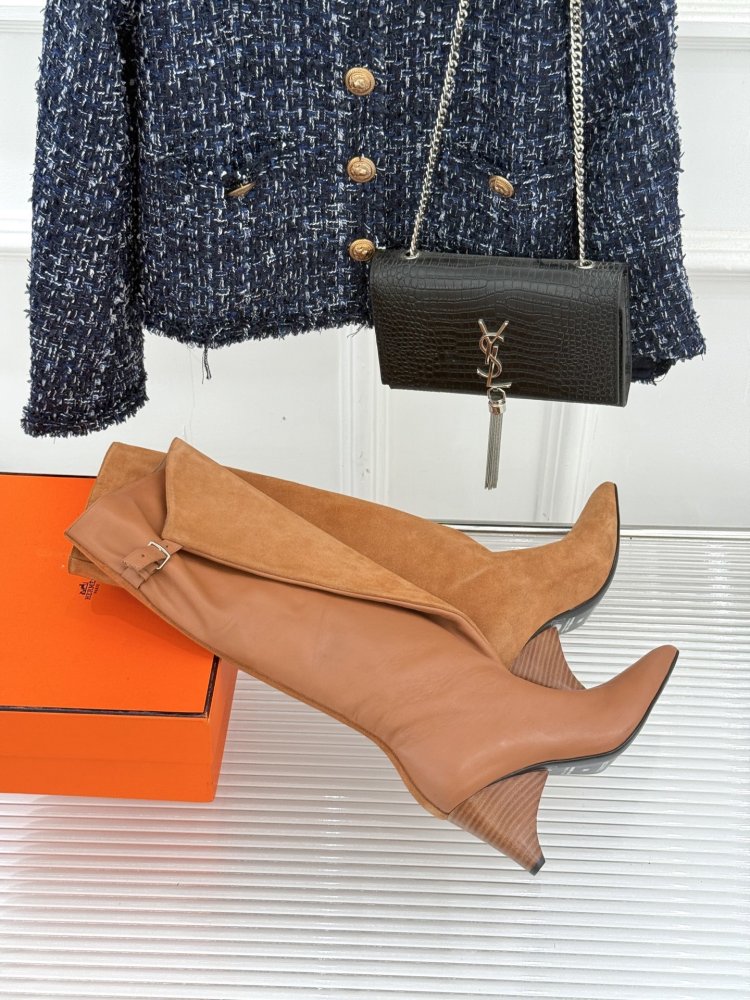 Сапоги кожаные на каблуке с острым носком фото 5