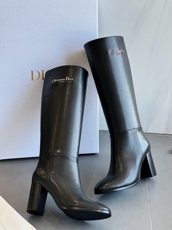 Сапоги кожаные на массивном каблуке фото 2