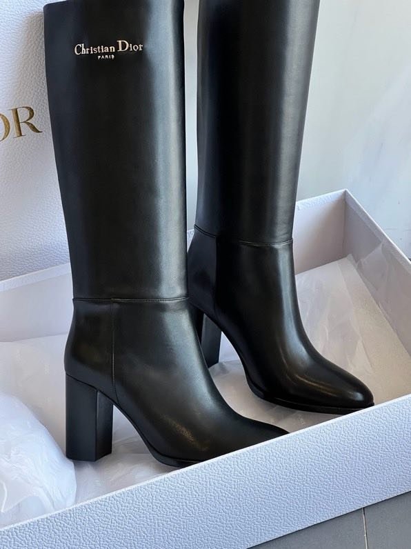 Сапоги кожаные на массивном каблуке фото 9