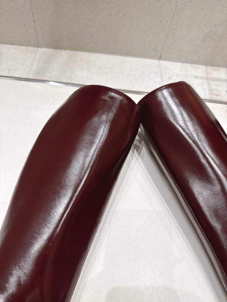 Сапоги кожаные на высоком каблуке фото 6