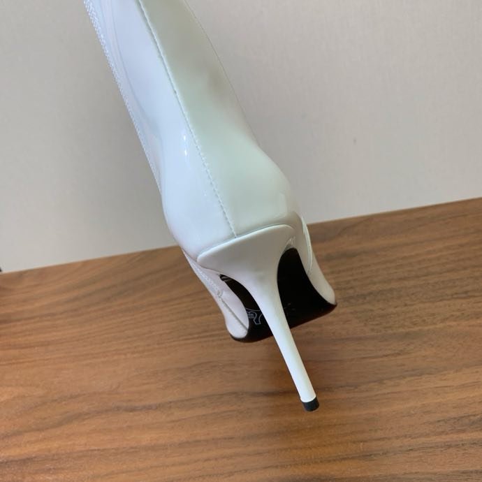 Сапоги кожаные с острым носком и высоким каблуком фото 2