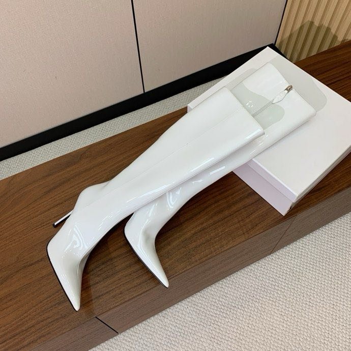 Сапоги кожаные с острым носком и высоким каблуком фото 3