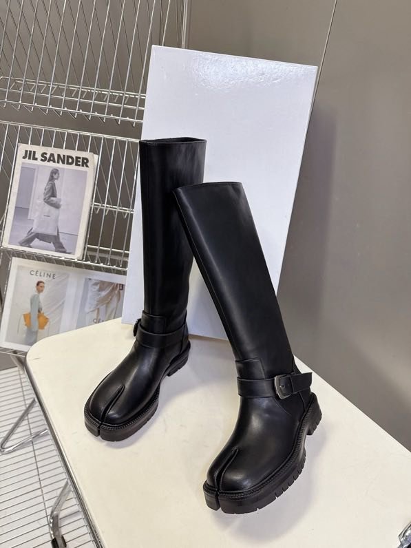 Сапоги кожаные с раздвоенным носком фото 3