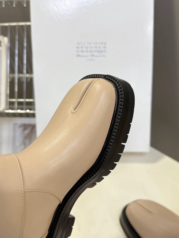 Сапоги кожаные с раздвоенным носком фото 6