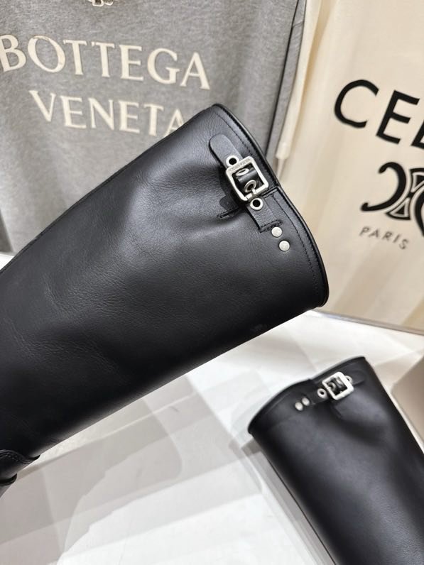 Сапоги кожаные женские Golden Goose фото 2