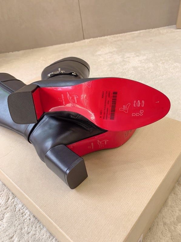 Сапоги кожаные женские на каблуке фото 3