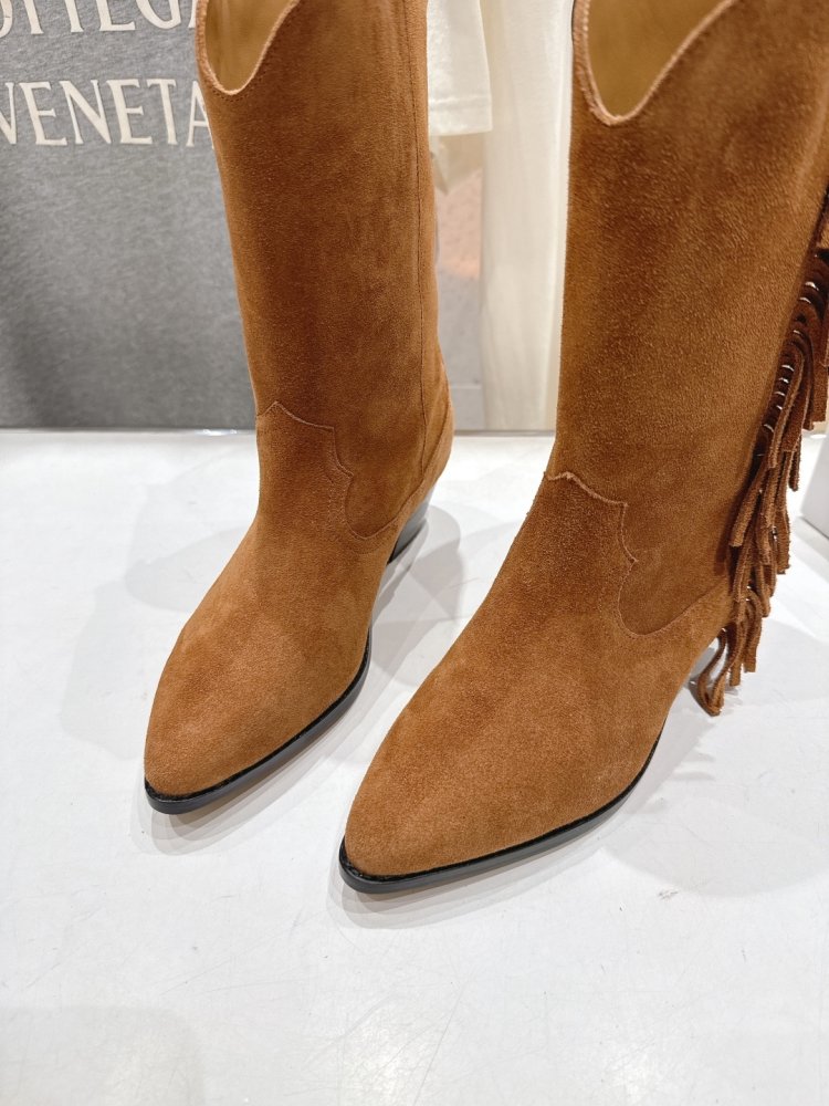 Сапоги кожаные женские с острым носком фото 7