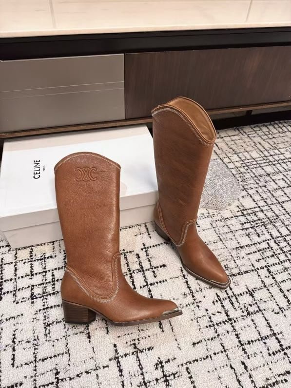 Чоботи шкіряні жіночі