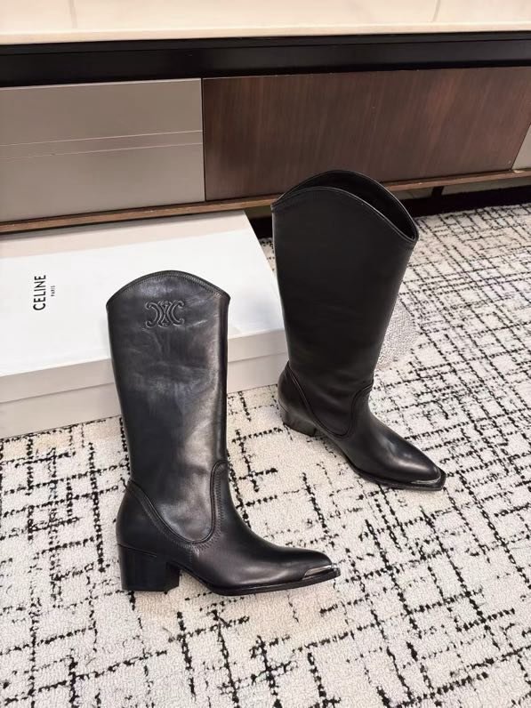 Чоботи шкіряні жіночі