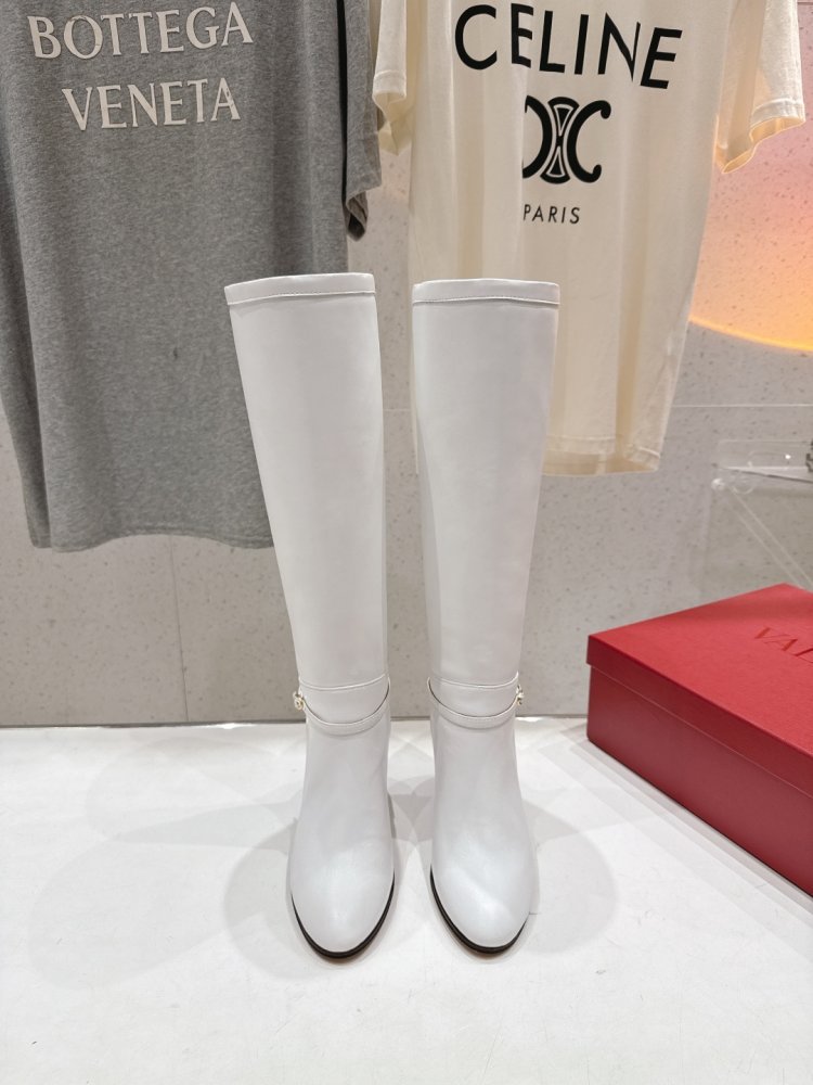 Чоботи шкіряні жіночі