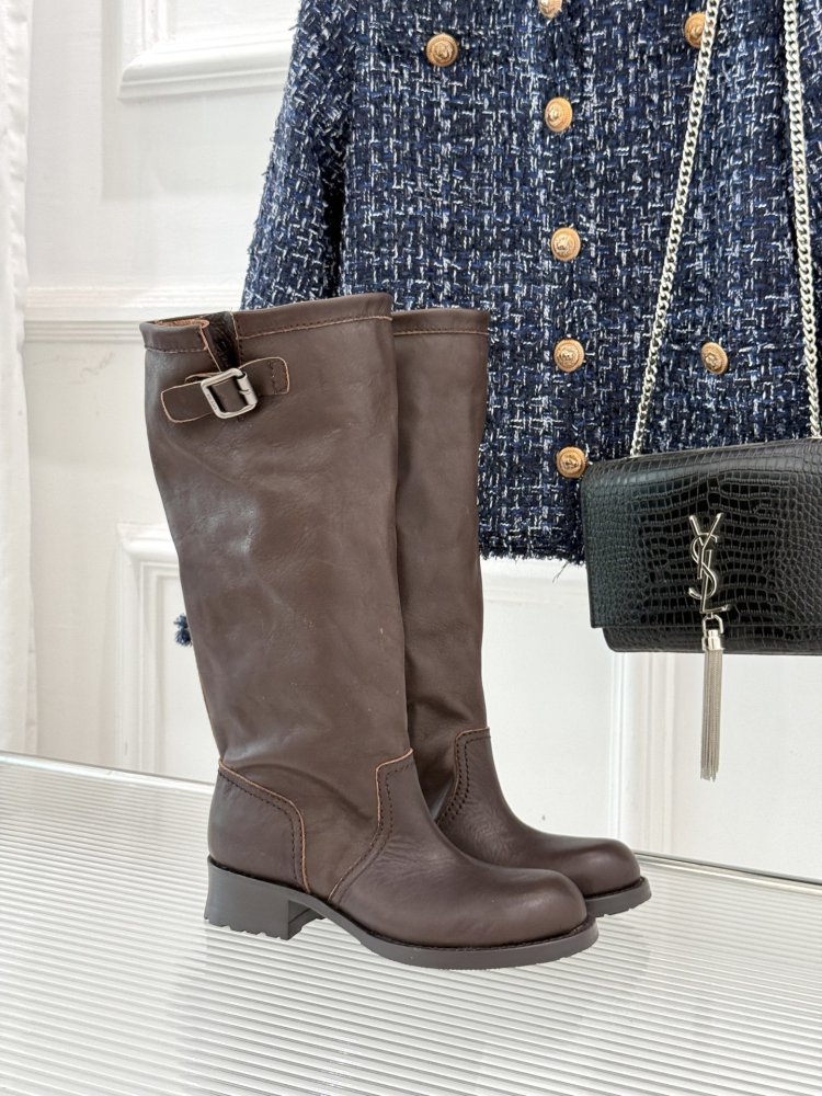 Чоботи шкіряні жіночі