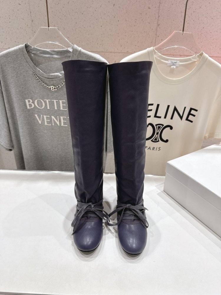 Чоботи шкіряні жіночі