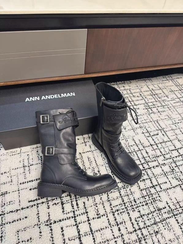 Чоботи шкіряні жіночі