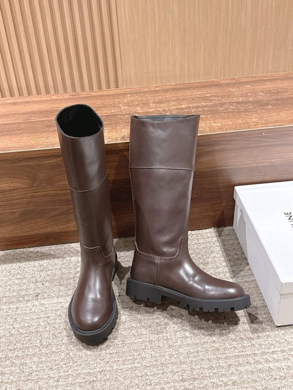 Чоботи шкіряні жіночі