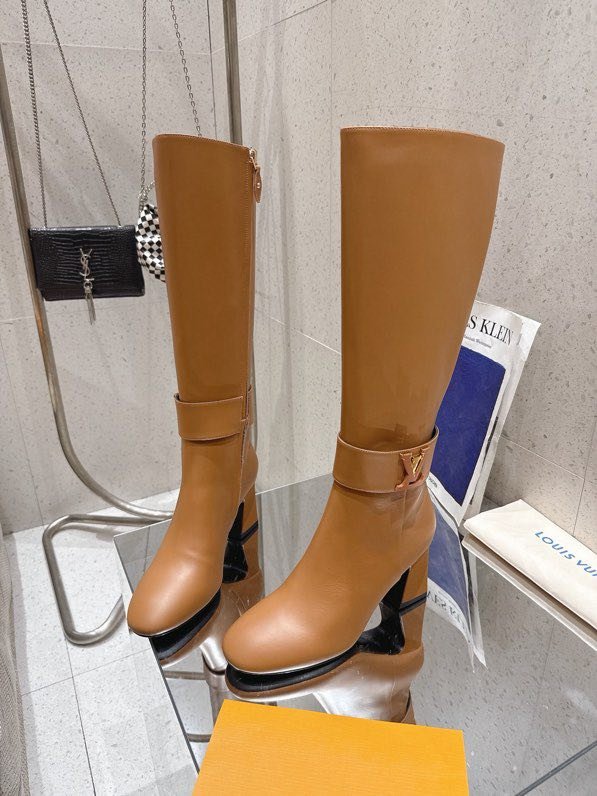 Сапоги кожаные женские