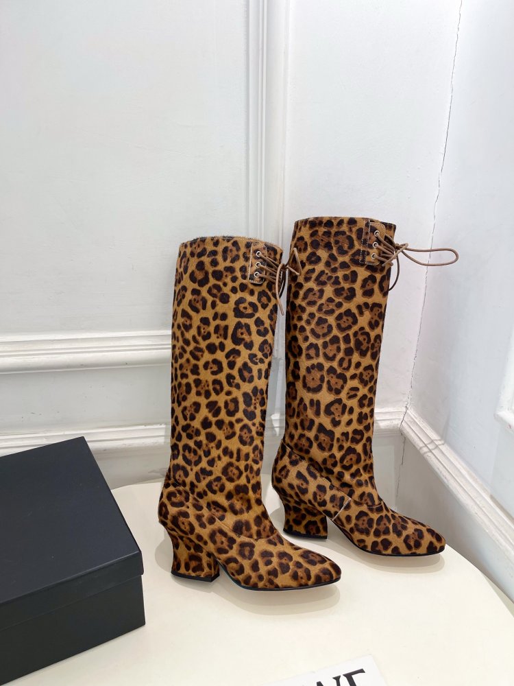 Boots leather women's