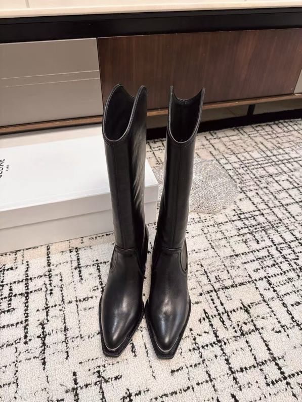 Чоботи шкіряні жіночі фото 2