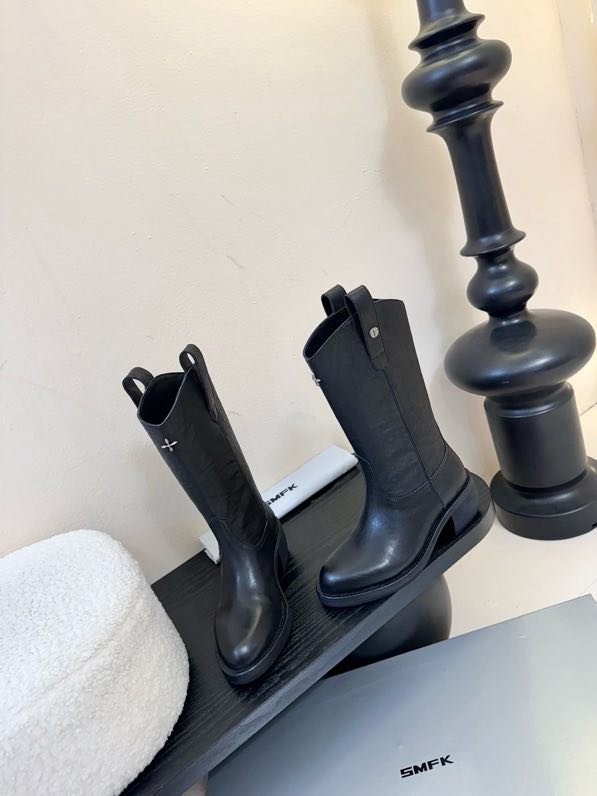 Boots leather women's фото 2