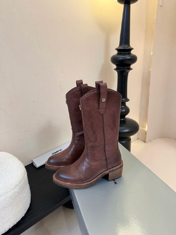 Boots leather women's фото 2