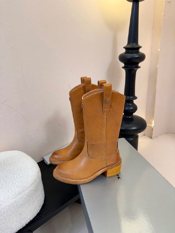 Чоботи шкіряні жіночі фото 2