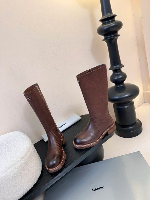 Чоботи шкіряні жіночі фото 2