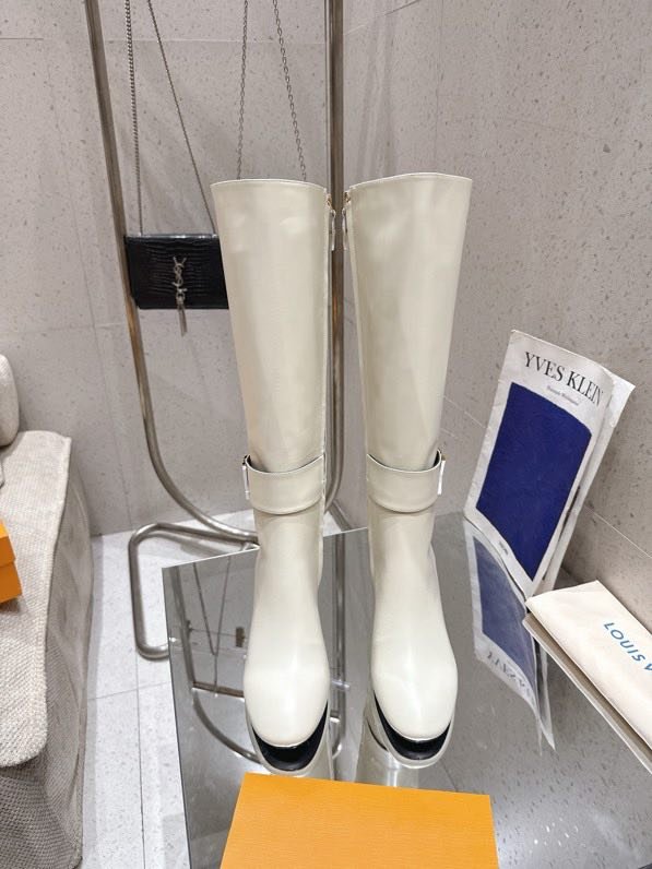 Boots leather women's фото 2