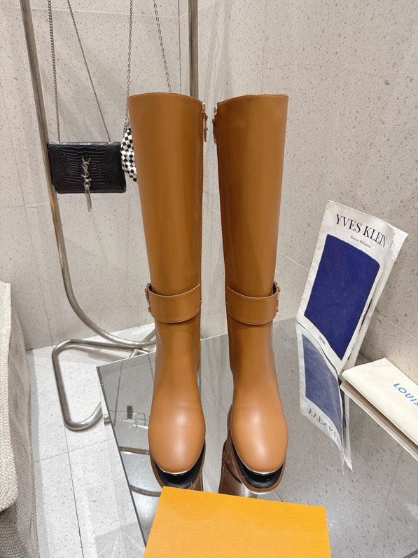 Сапоги кожаные женские фото 3