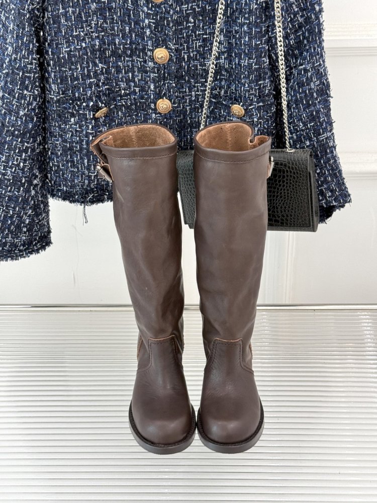 Чоботи шкіряні жіночі фото 4