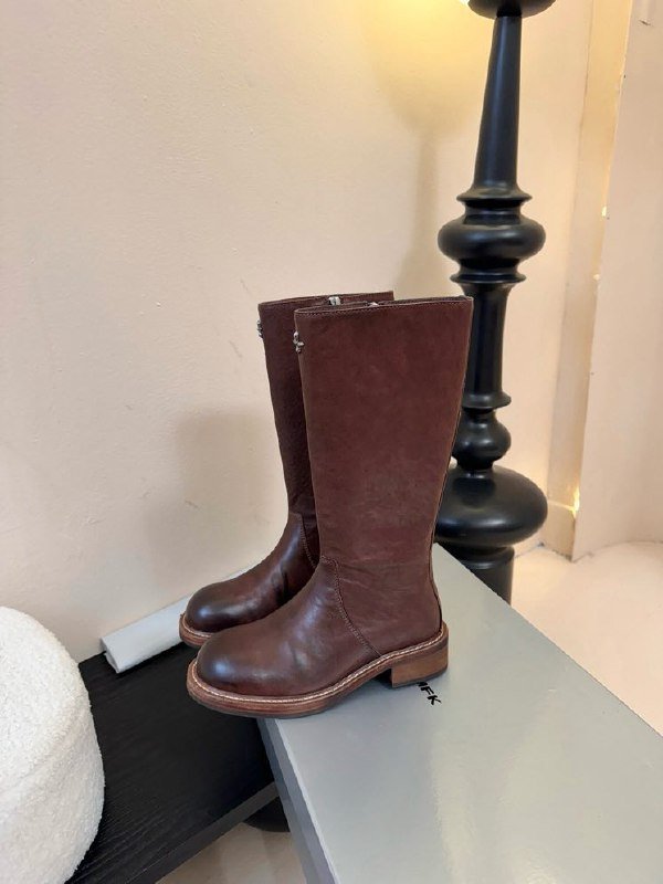 Чоботи шкіряні жіночі фото 4